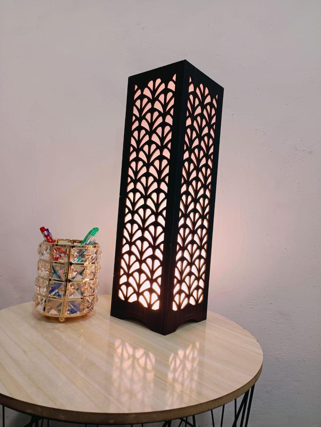 Modern Wooden Floor Lamp with Leaf Design for Home & Office